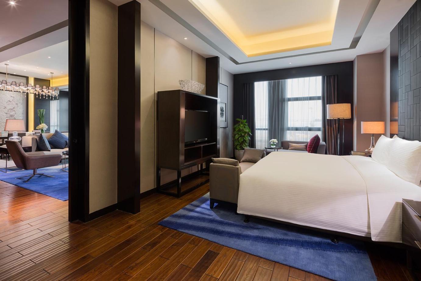 Wanda Realm Wuhan Exterior foto